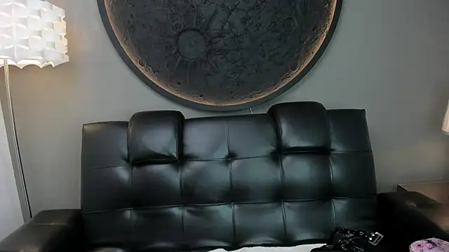 Snapshot of miss_vaiolette chatting on March 10, 2025, 11:12 am miss vaiolette online show from March 10, 2025, 11:12 am