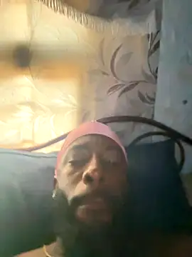 Snapshot of DaleHamilton chatting on November 26, 2025, 8:53 pm DaleHamilton online show from November 26, 2025, 8:53 pm