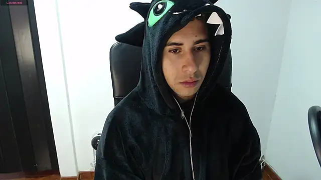 Snapshot of Daiki_Jack chatting on February 22, 2025, 2:41 pm Daiki Jack online show from February 22, 2025, 2:41 pm