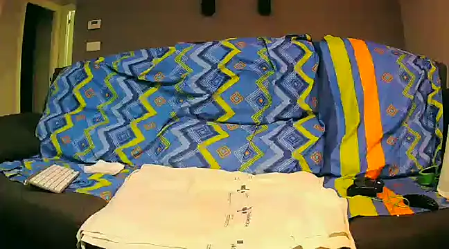 Snapshot of txan9876 chatting on December 19, 2024, 6:12 pm txan9876 online show from December 19, 2024, 6:12 pm