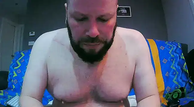 Snapshot of txan9876 chatting on December 17, 2024, 8:32 pm txan9876 online show from December 17, 2024, 8:32 pm