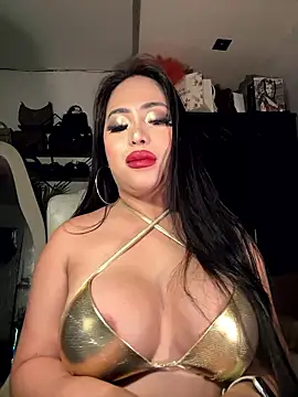 BigDominaMia online show from January 13, 2026, 12:47 am