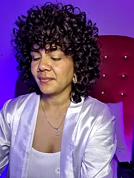 nicolette rock online show from September 9, 2025, 9:19 am