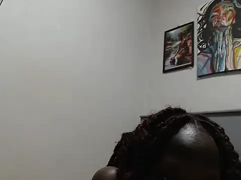 Snapshot of CandyLovesU2 chatting on December 2, 2025, 8:43 pm CandyLovesU2 online show from December 2, 2025, 8:43 pm