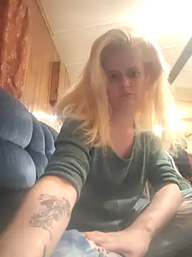 BadAssBitchMakayla online show from December 3, 2025, 11:58 pm