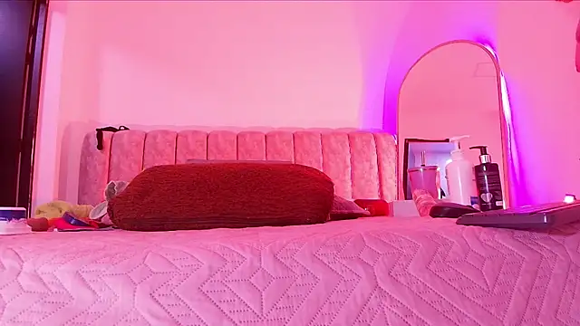  linda milk  online show from April 18, 2026, 3:09 am