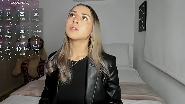 sophi mooreno online show from September 21, 2025, 11:21 pm