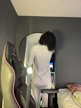 Lucas eevans online show from April 18, 2026, 3:36 pm