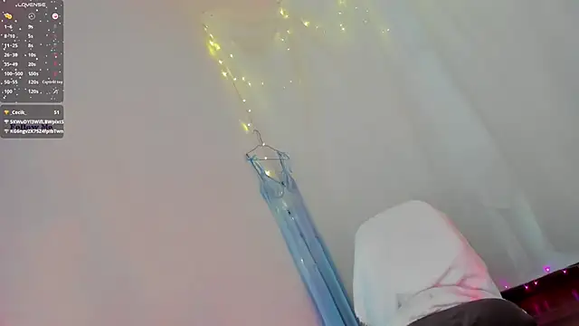 Snapshot of Silvanna-Moree chatting on January 30, 2025, 6:54 pm Silvanna-Moree online show from January 30, 2025, 6:54 pm