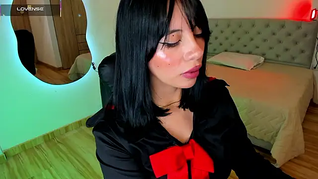 Silvanna-Moree online show from March 12, 2026, 3:05 pm