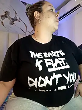 Snapshot of mollieblue69 chatting on December 21, 2025, 12:40 pm mollieblue69 online show from December 21, 2025, 12:40 pm