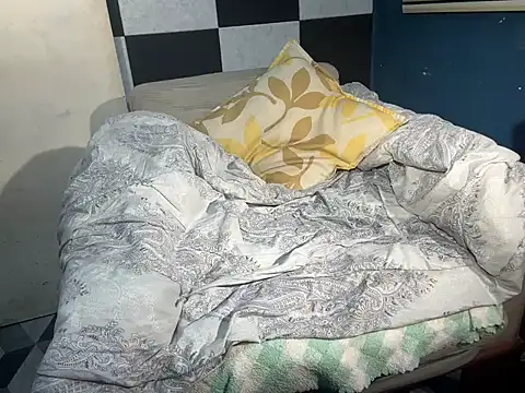 asian-doll online show from April 3, 2026, 4:35 pm