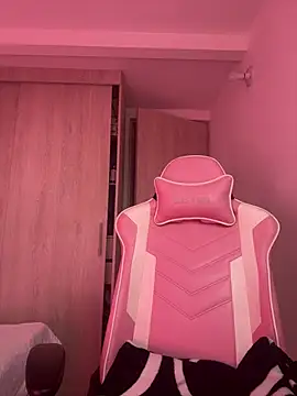 Anamhenao online show from January 15, 2026, 12:08 pm