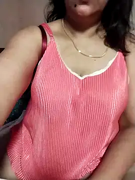 Snapshot of tharu_sweet chatting on February 5, 2026, 6:31 am tharu sweet online show from February 5, 2026, 6:31 am