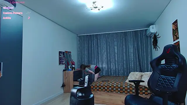 Snapshot of _whiteprincess chatting on October 29, 2025, 8:13 am whiteprincess online show from October 29, 2025, 8:13 am