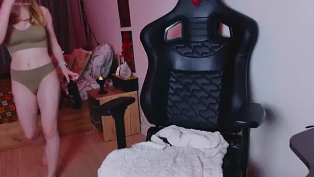 Snapshot of _whiteprincess chatting on October 23, 2025, 10:36 am whiteprincess online show from October 23, 2025, 10:36 am