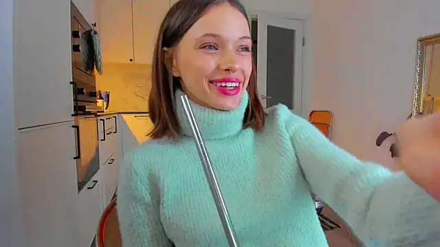 Kossie  online show from February 12, 2025, 2:21 pm