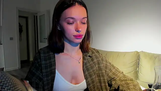 Kossie  online show from December 13, 2025, 8:04 pm