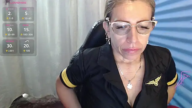 Chayla Ruiz online show from June 4, 2026, 2:11 pm