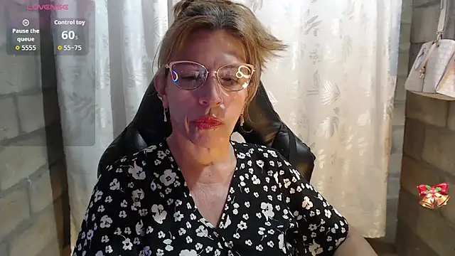 Chayla Ruiz online show from February 28, 2026, 9:47 pm