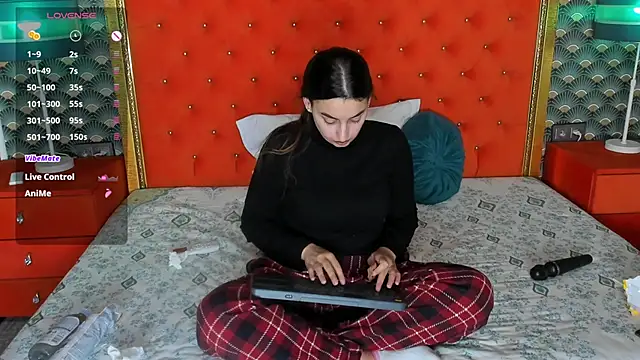 VallerieJones online show from March 23, 2026, 9:36 pm