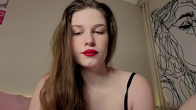 Snapshot of LisaSweetie chatting on June 12, 2026, 8:39 pm LisaSweetie online show from June 12, 2026, 8:39 pm