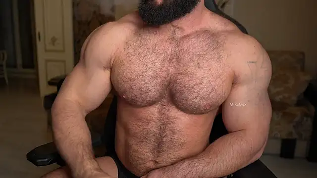 Snapshot of mike0xx chatting on October 26, 2025, 2:45 am mike0xx online show from October 26, 2025, 2:45 am