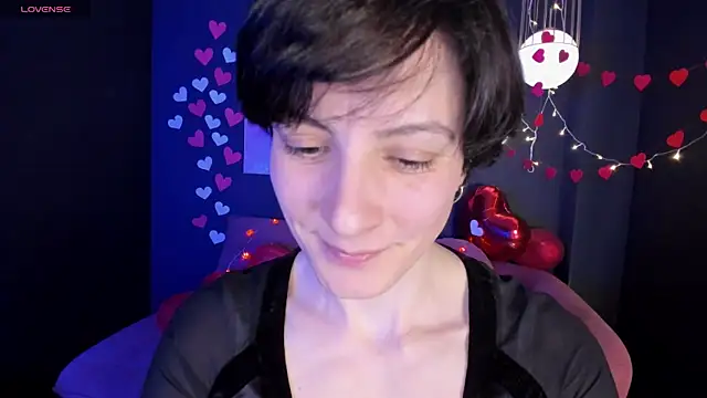 Snapshot of LorenDaze chatting on February 14, 2025, 2:12 pm LorenDaze online show from February 14, 2025, 2:12 pm