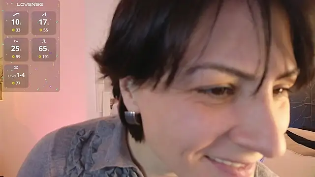 Snapshot of LorenDaze chatting on March 11, 2025, 1:56 pm LorenDaze online show from March 11, 2025, 1:56 pm