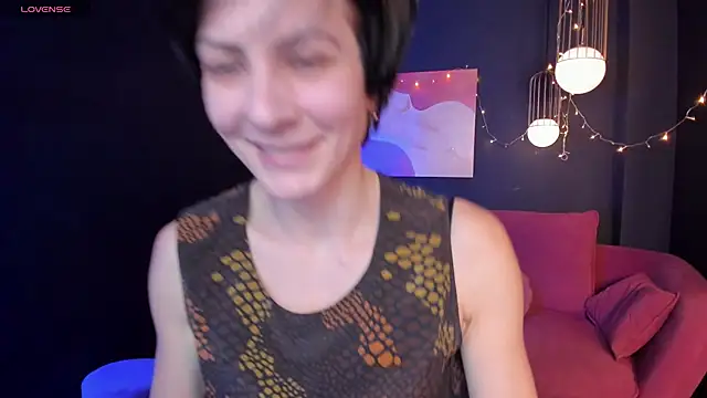 Snapshot of LorenDaze chatting on February 21, 2025, 1:55 pm LorenDaze online show from February 21, 2025, 1:55 pm