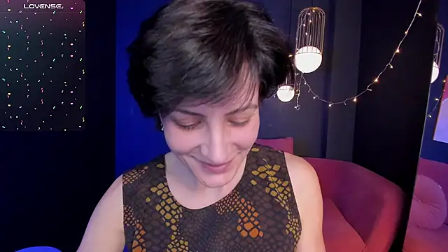 Snapshot of LorenDaze chatting on February 22, 2025, 2:08 pm LorenDaze online show from February 22, 2025, 2:08 pm