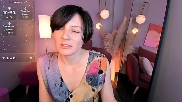 Snapshot of LorenDaze chatting on July 21, 2026, 1:45 pm LorenDaze online show from July 21, 2026, 1:45 pm