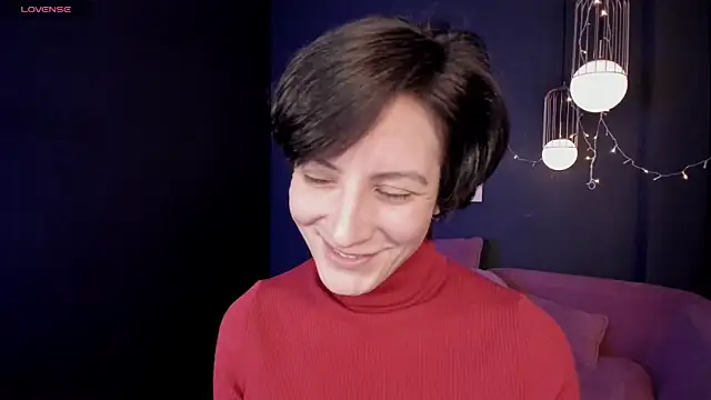 Snapshot of LorenDaze chatting on February 19, 2025, 2:01 pm LorenDaze online show from February 19, 2025, 2:01 pm