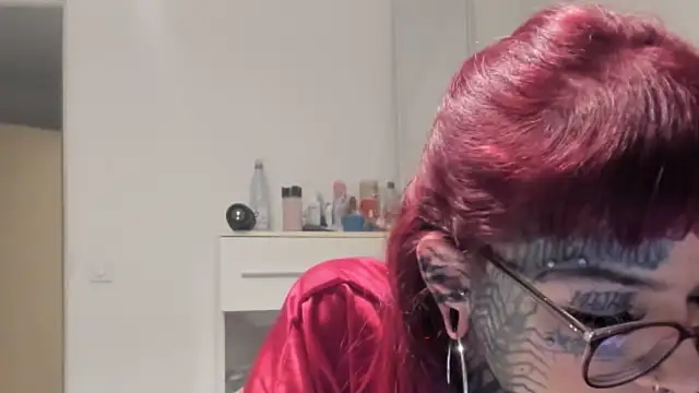 Snapshot of tamarapervert chatting on February 4, 2026, 6:14 pm tamarapervert online show from February 4, 2026, 6:14 pm