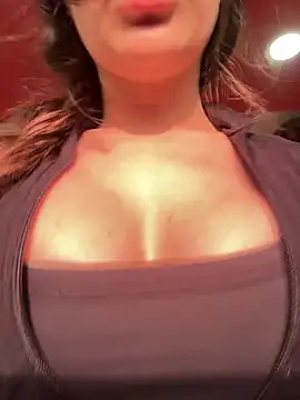 Snapshot of MeganKitty_ chatting on September 15, 2025, 12:05 pm MeganKitty  online show from September 15, 2025, 12:05 pm