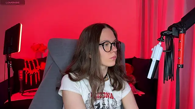 Snapshot of DivineBite chatting on September 13, 2025, 2:28 pm DivineBite online show from September 13, 2025, 2:28 pm