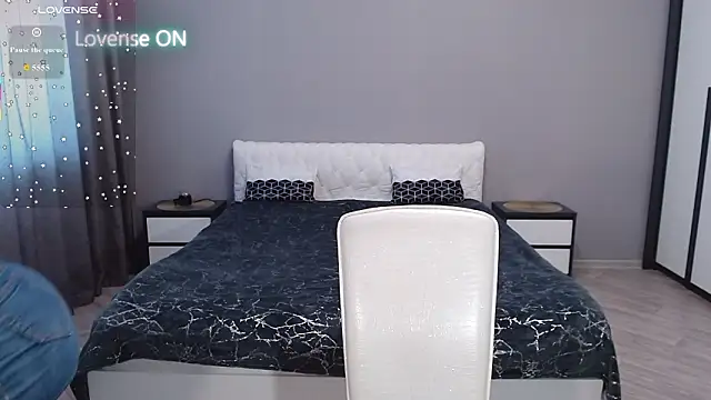 VictoriaTiger online show from March 21, 2026, 8:41 am