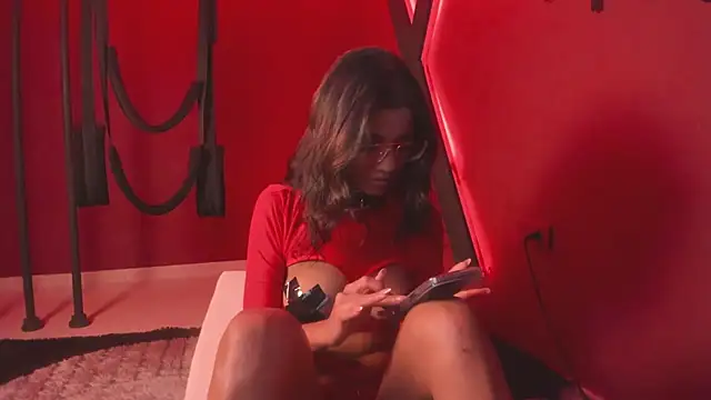 liagirl cute online show from March 8, 2025, 3:39 am