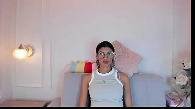 liagirl cute online show from February 1, 2025, 11:21 am