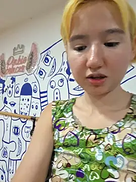 Pinkie Princes online show from December 16, 2025, 12:48 am