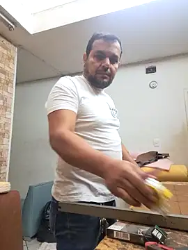 Snapshot of Ben_joseph1976 chatting on January 30, 2025, 12:16 pm Ben joseph1976 online show from January 30, 2025, 12:16 pm