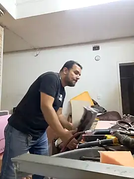 Snapshot of Ben_joseph1976 chatting on December 19, 2024, 11:14 pm Ben joseph1976 online show from December 19, 2024, 11:14 pm