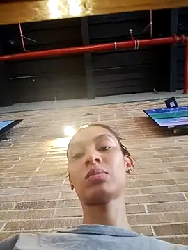 Leaberry online show from February 27, 2026, 8:19 pm