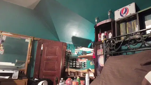 Snapshot of charactrzero chatting on November 6, 2025, 2:59 am charactrzero online show from November 6, 2025, 2:59 am