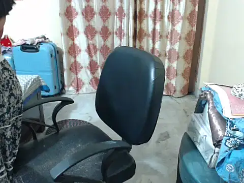 Snapshot of HOT_CHILLY chatting on March 22, 2026, 6:42 pm HOT CHILLY online show from March 22, 2026, 6:42 pm