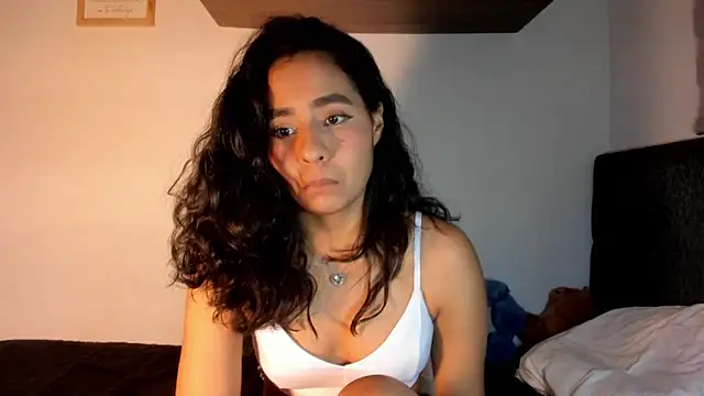 valeryvegas 2 online show from November 26, 2025, 3:28 am