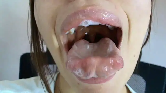 lisbet21x online show from September 14, 2025, 9:04 pm