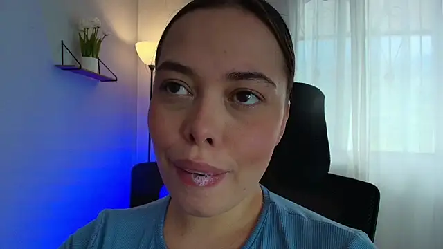 lisbet21x online show from March 12, 2025, 7:36 pm