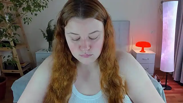 PolinaSalvatore online show from October 22, 2025, 11:31 am