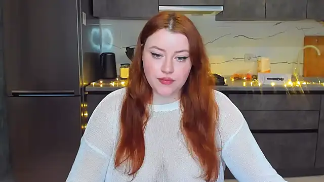 PolinaSalvatore online show from February 11, 2025, 6:44 pm